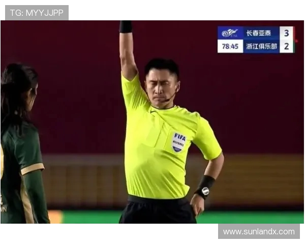 红牌与狂怒:马宁为何成印尼足坛焦点? 红牌与狂怒:马宁为何成印尼足坛焦点?